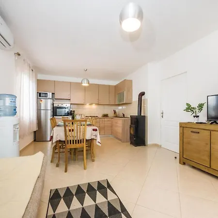 Holiday home 2 Bedroom Stunning In Biograd Lisane Tinjske