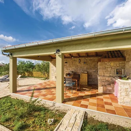 2 Bedroom Stunning In Biograd * Lisane Tinjske